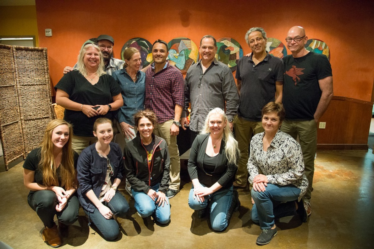 Ed-Kashi-Workshop-group-photo-dallas-center-for-photography